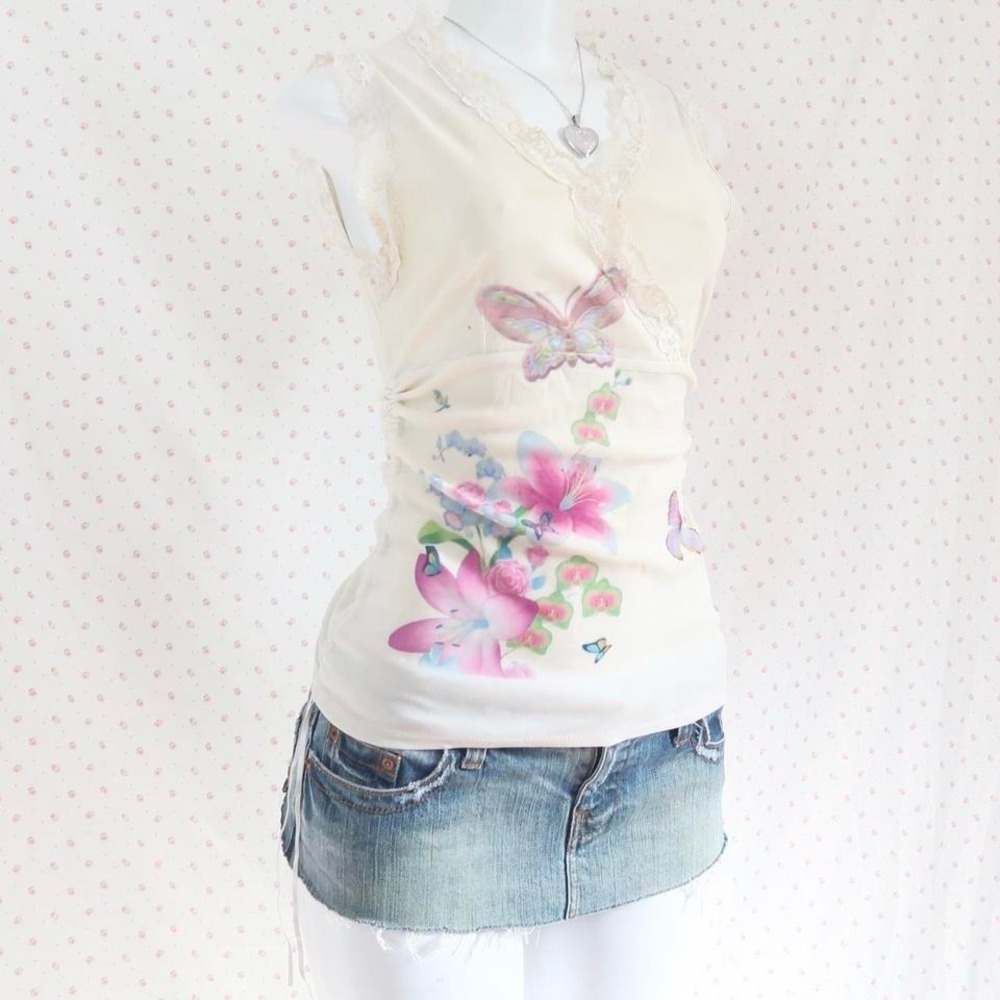 Vintage Y2K Cream Floral & Butterfly Lace-Trimmed Cami Top